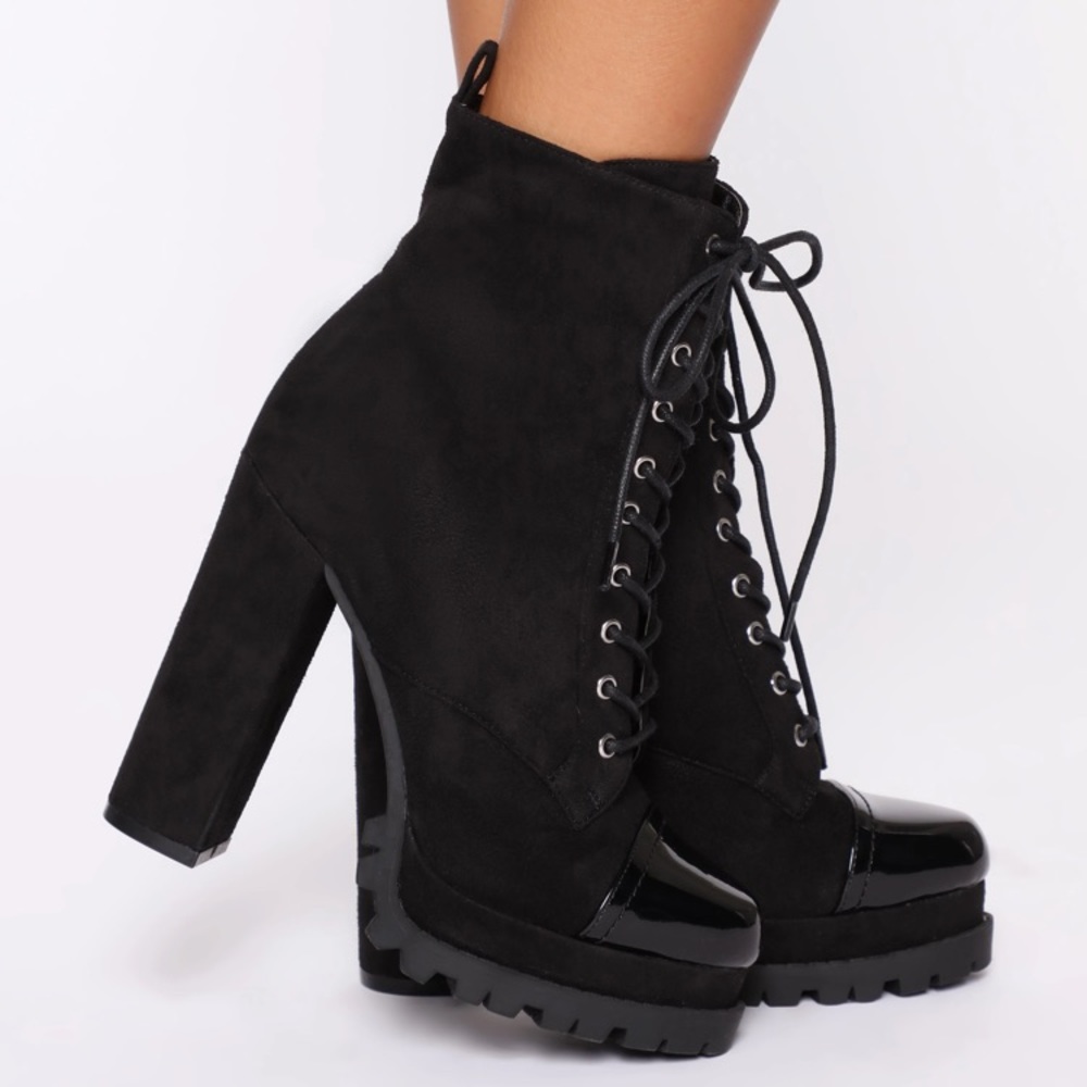 Size 8 fashion nova booties